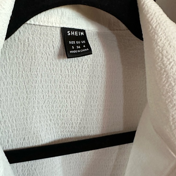 SHEIN Button Up - Picture 2 of 4